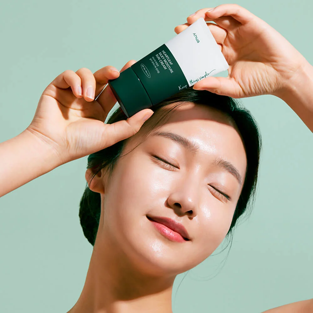 Успокаивающий солнцезащитный крем с хауттюйнией Anua Heartleaf Silky Moisture Sun Cream SPF50+PA++++