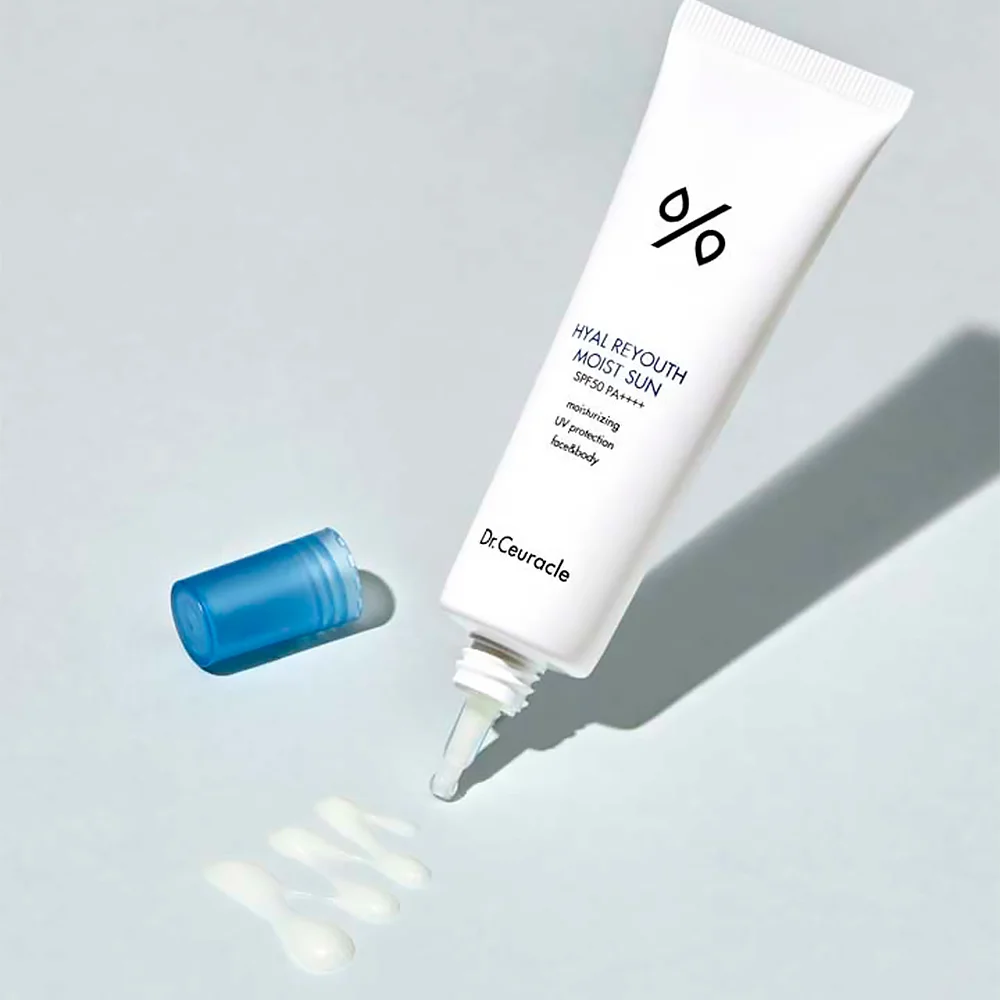 Солнцезащитный крем с гиалуроновой кислотой Dr.Ceuracle Hyal Reyouth Moist Sun SPF50+ PA++++