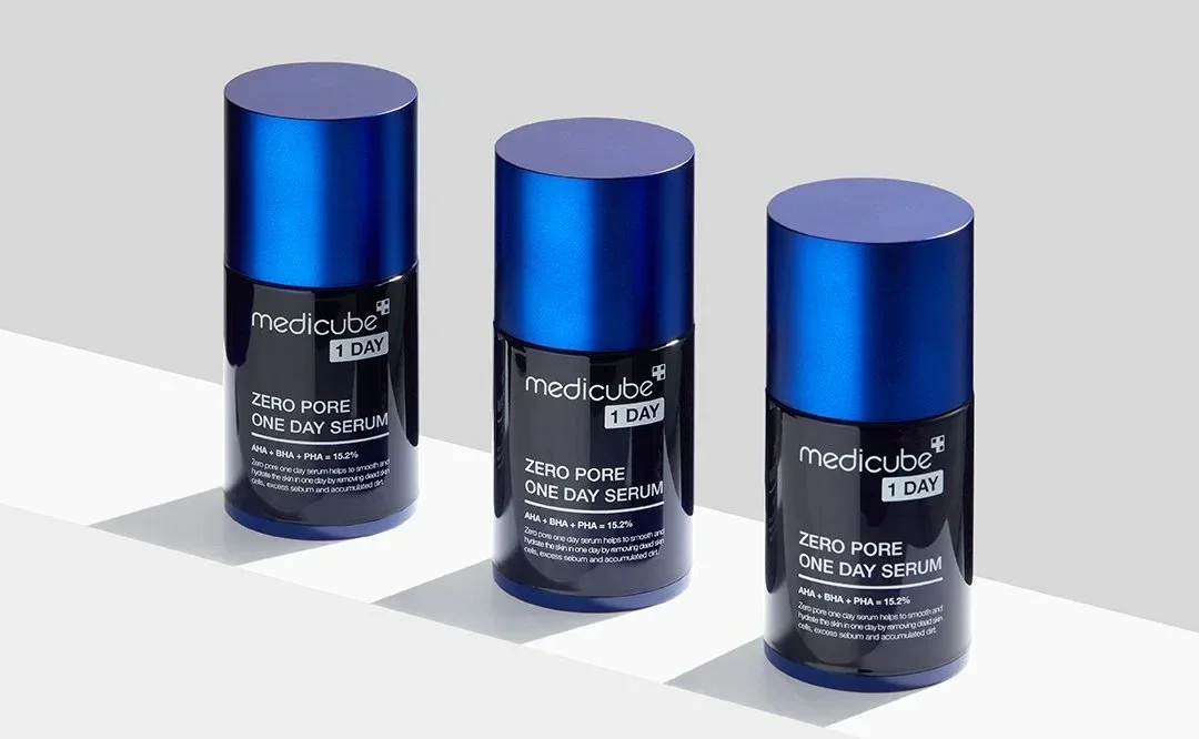Себорегулирующая сыворотка для сужения пор с комплексом кислот Medicube Zero Pore One Day Serum