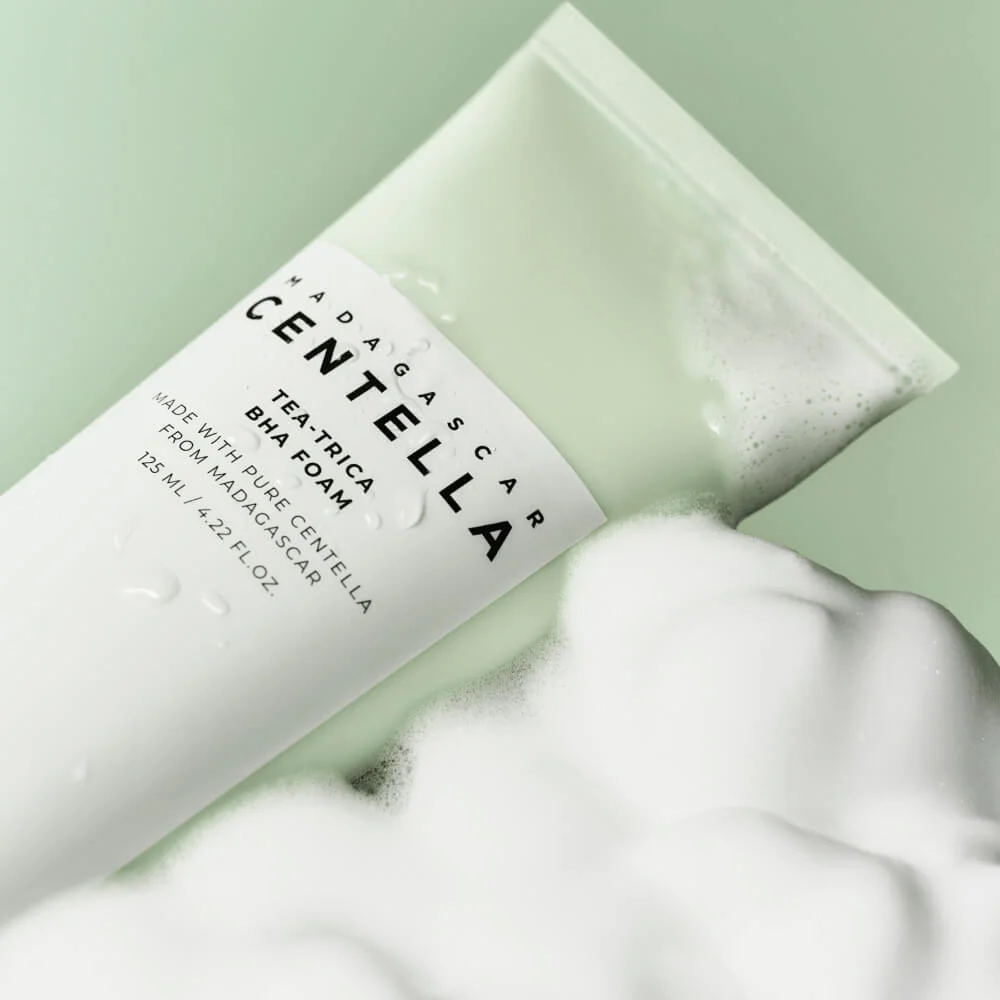 Антибактериальная пенка для умывания SKIN1004 Madagascar Centella Tea-Trica BHA Foam