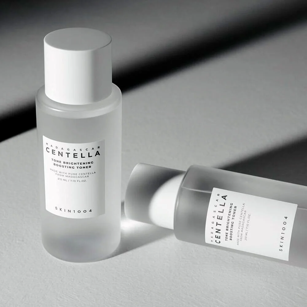 Мягкий осветляющий тоник с центеллой SKIN1004 Madagascar Centella Tone Brightening Boosting Toner