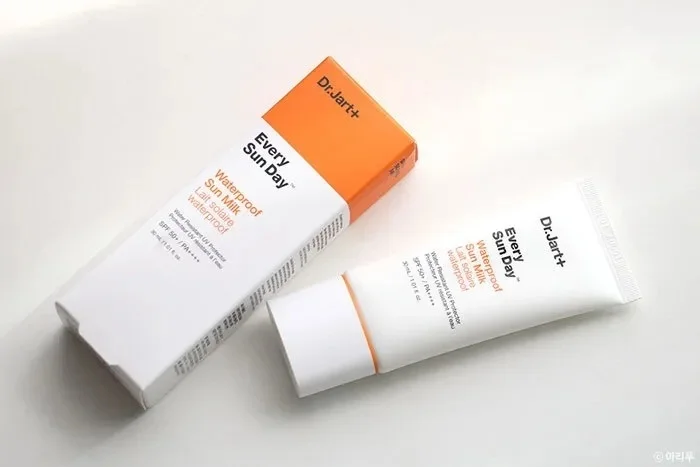 Водостойкое молочко для защиты от солнца Every Sun Day Waterproof Sun Milk SPF 50+/PA ++++ 30мл