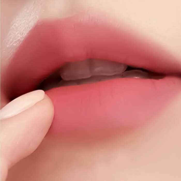 Воздушный вельветовый тинт для губ CLIO Chiffon Blur Tint 012 Cumulus Pink