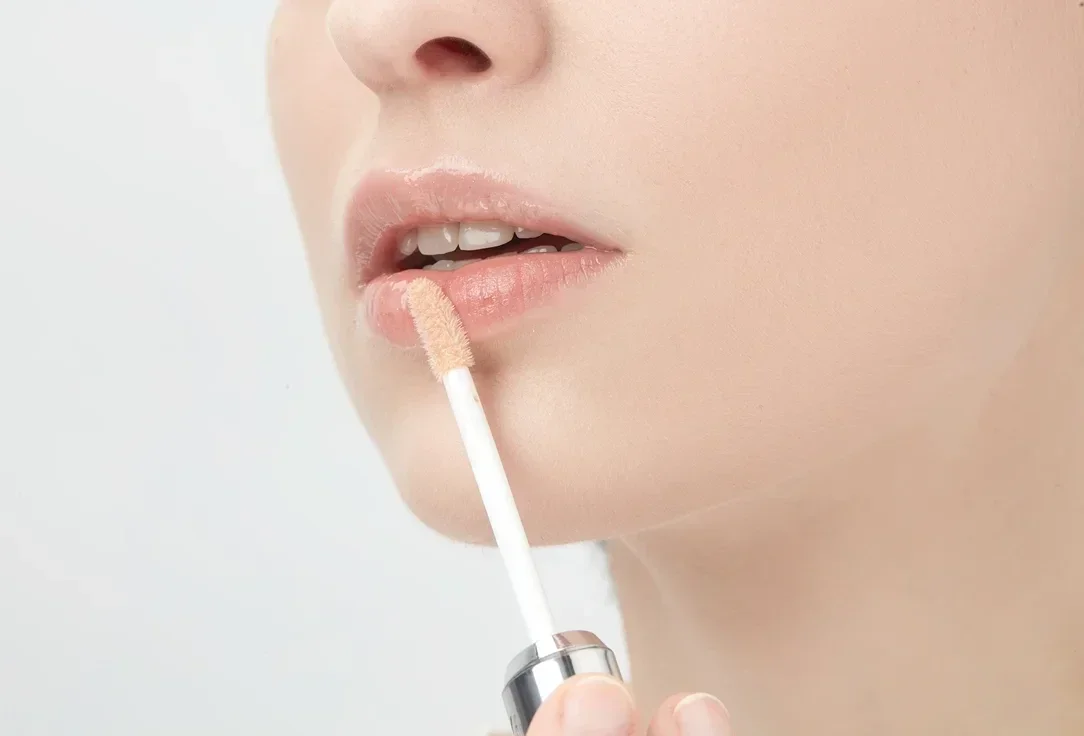 Лёгкий увлажняющий блеск KIKO 3D Hydro Lip Gloss 02