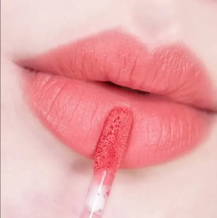 Матовый тинт для губ CHOU VELVET tint