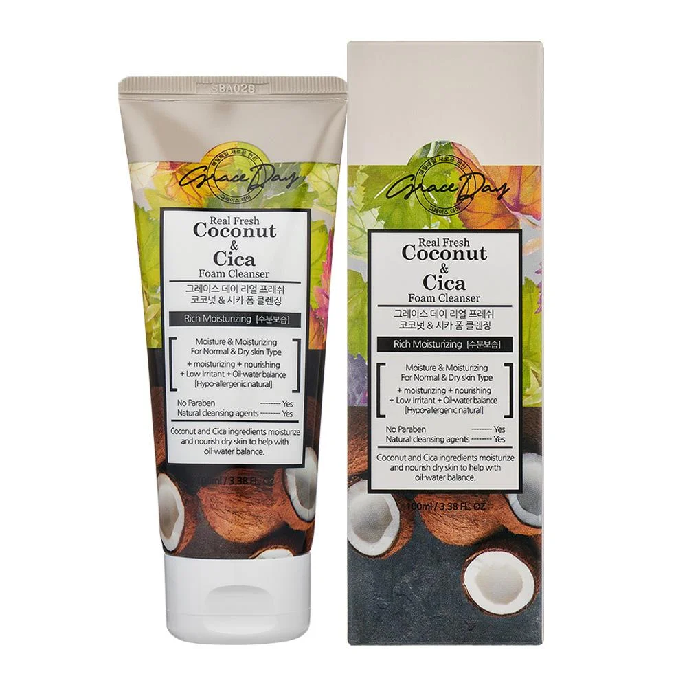 Пенка для ежедневного очищения Grace Day Real Fresh Coconut & Cica Foam Cleanser - 100ml