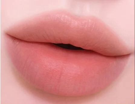 Полуматовый бархатный тинт с эффектом блюра Сlio Hug Blur Tint 02 Coral Pairing 02