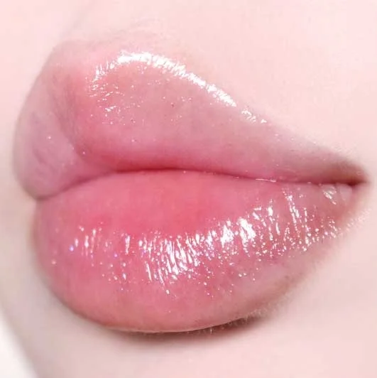 Веганский кристальный бальзам для губ с блёстками Unleashia Glacier Vegan Lip Balm 02 Blue Lagoon 02