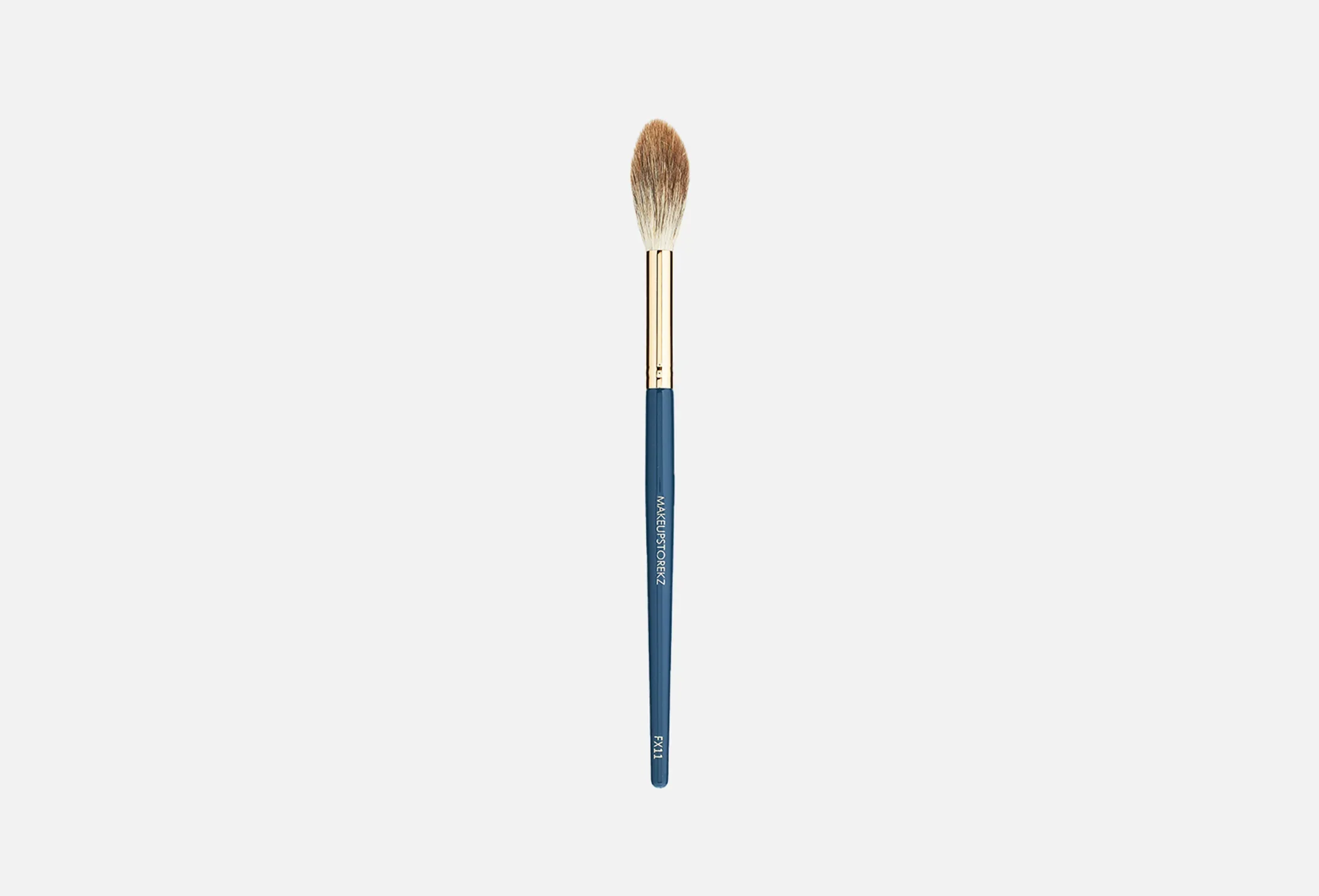 Кисть Makeupstorekz FX11 универсальная для румян или хайлайтера