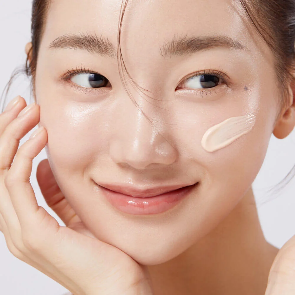 Тонирующий солнцезащитный крем с коллагеном medicube Collagen Firming Sun Cream SPF50+ PA++++