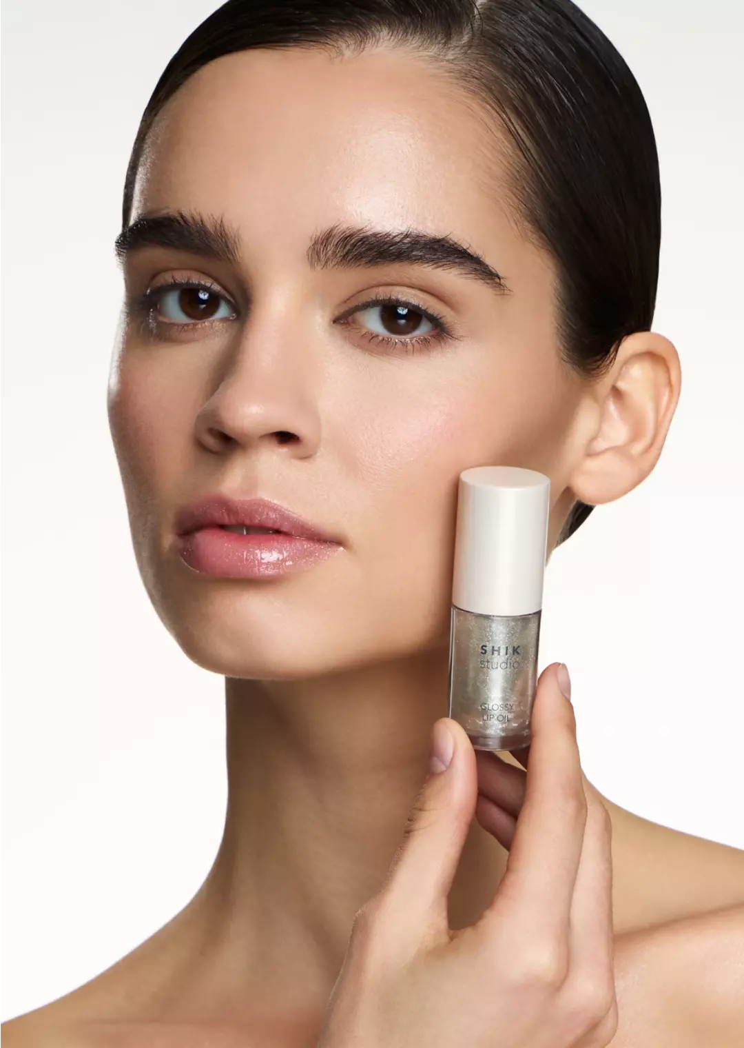 Масло-блеск для губ SHIK GLOSSY LIP OIL 04 BRILLIANT