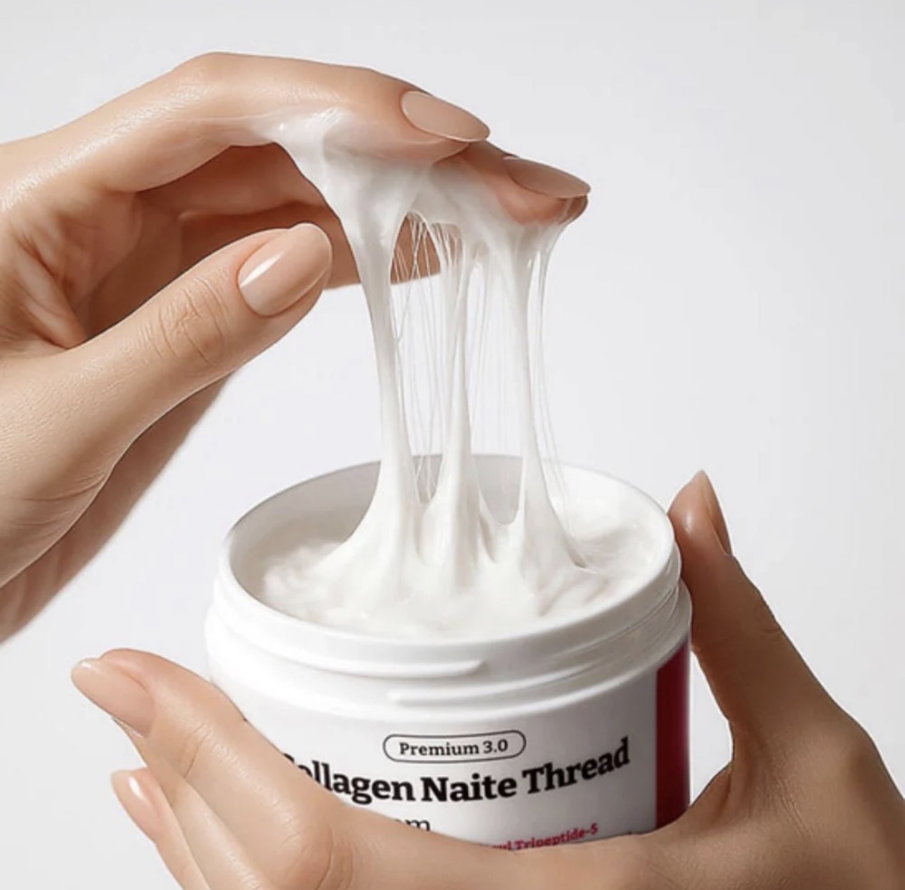 Лифтинг-крем для шеи с пептидами и коллагеном MEDIPEEL Premium Collagen Naite Thread Neck Cream 2.0